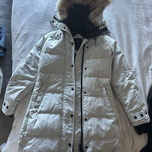 Canada Goose Women's Light Gray Puffer Jacket with Fur Hood